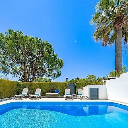 Villa Sleeps 5 With Pool Air Con And Wifi Quinta do Lago