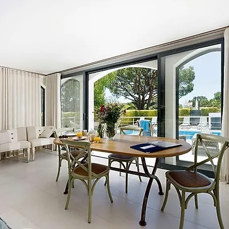 Sleeps 5 With Pool Air Con And Wifi Villa *
